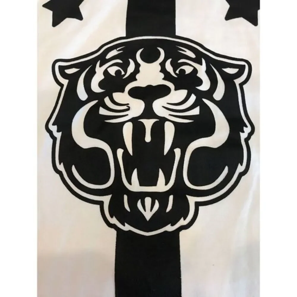 Burando Eno  T-Shirt‎ Lion Rare Large